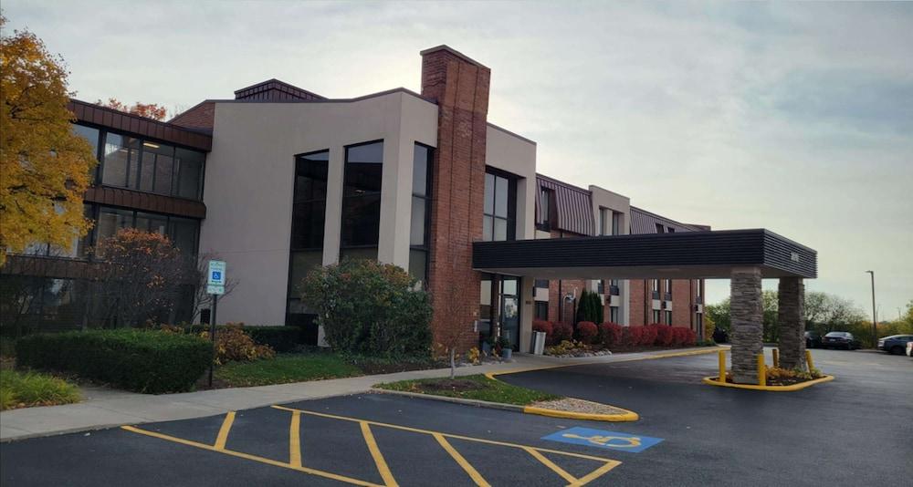 Best Western Chicago - Downers Grove Bagian luar foto