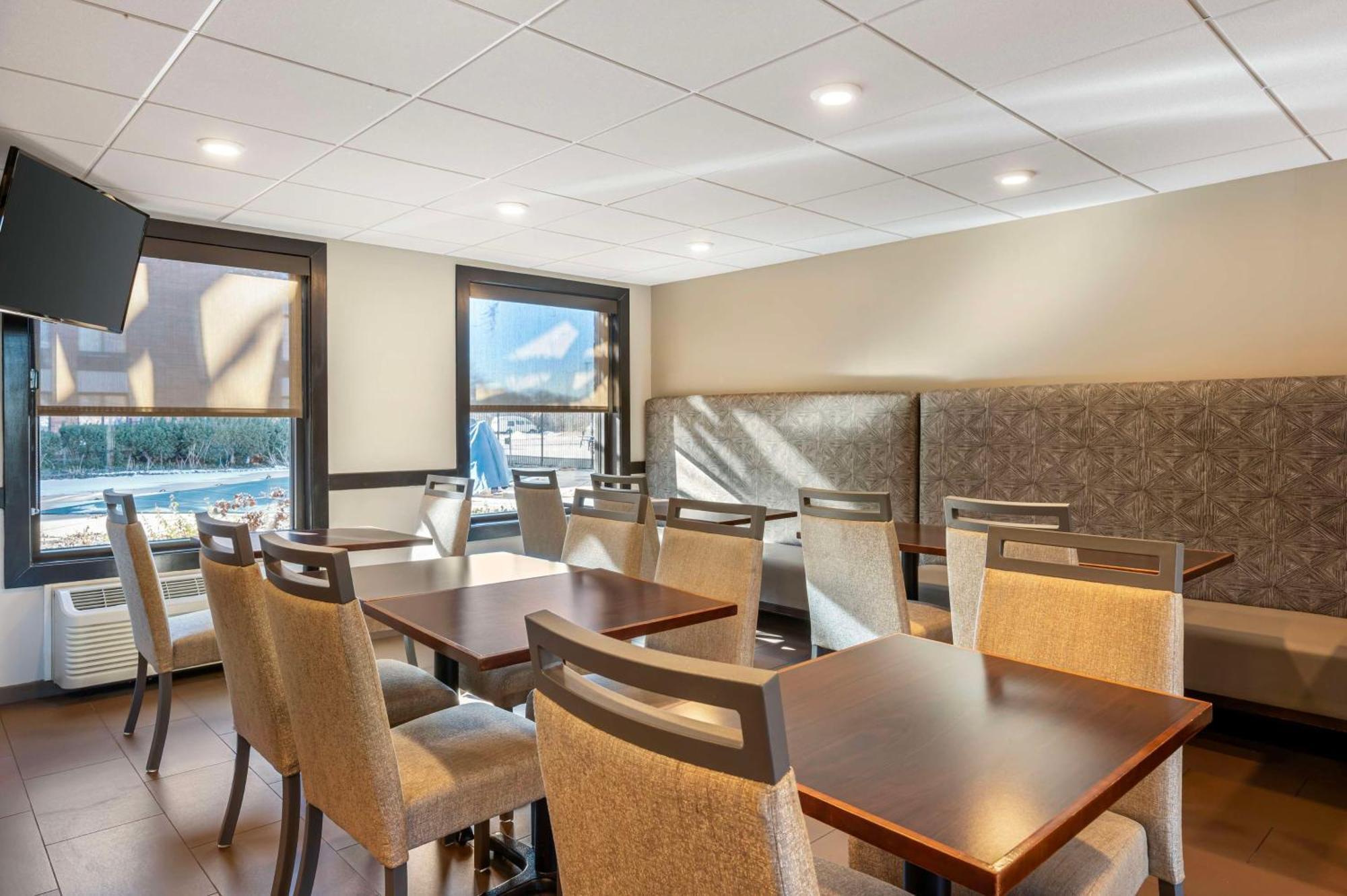 Best Western Chicago - Downers Grove Bagian luar foto