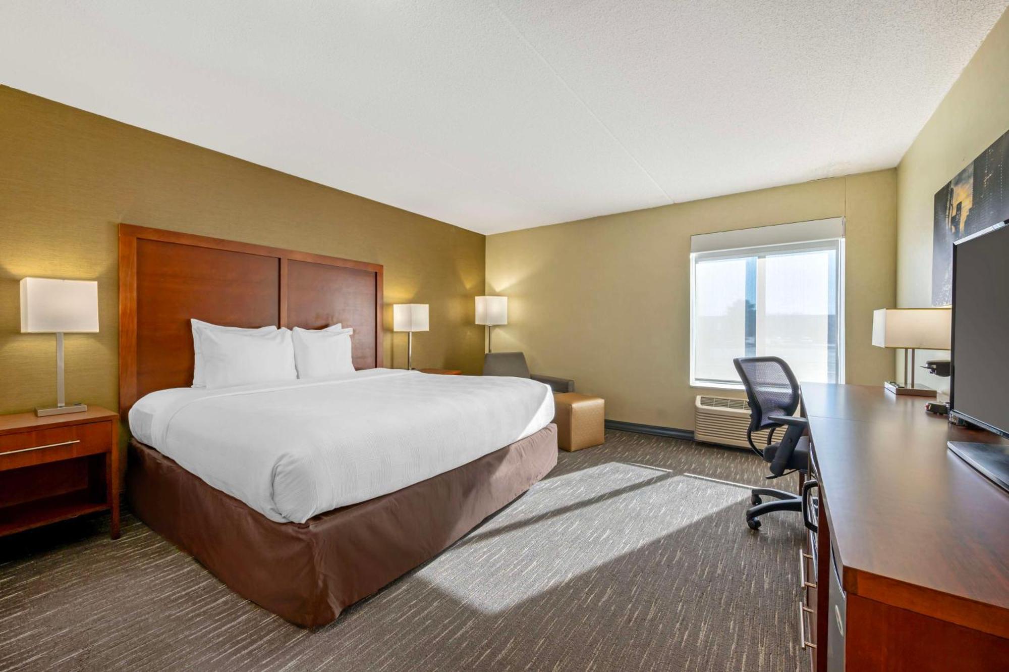 Best Western Chicago - Downers Grove Bagian luar foto