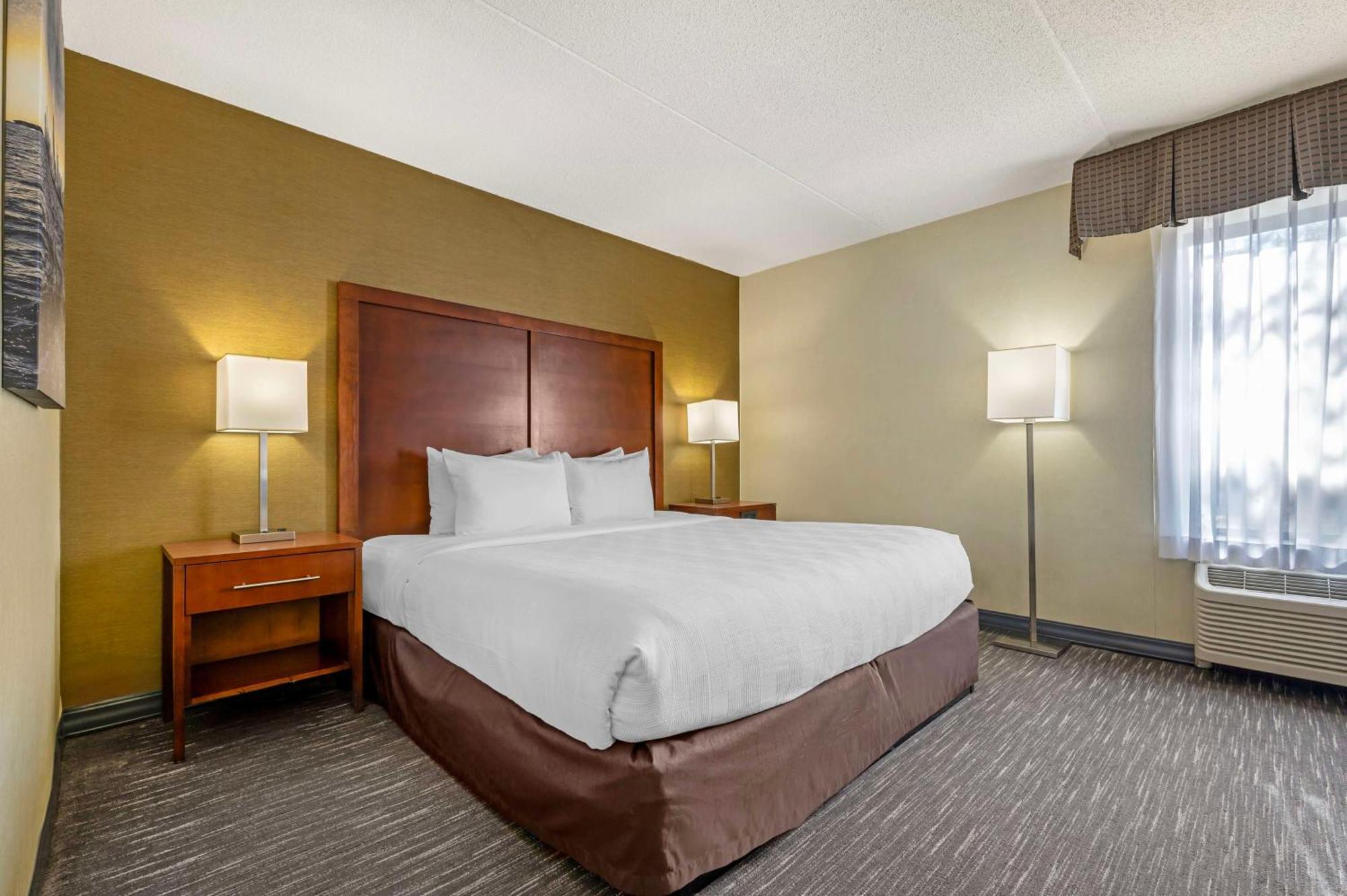 Best Western Chicago - Downers Grove Bagian luar foto