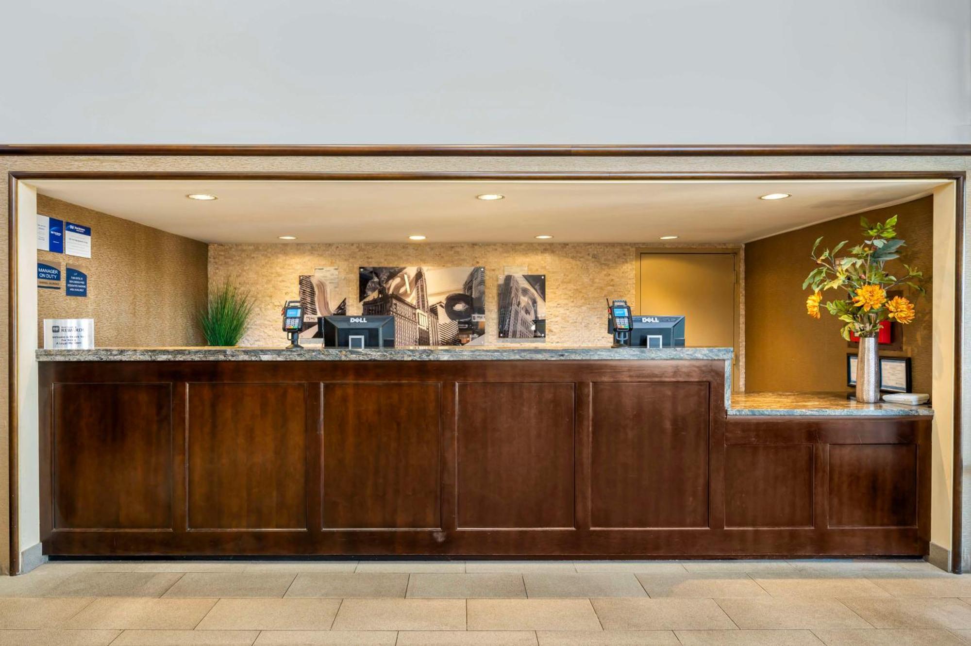 Best Western Chicago - Downers Grove Bagian luar foto